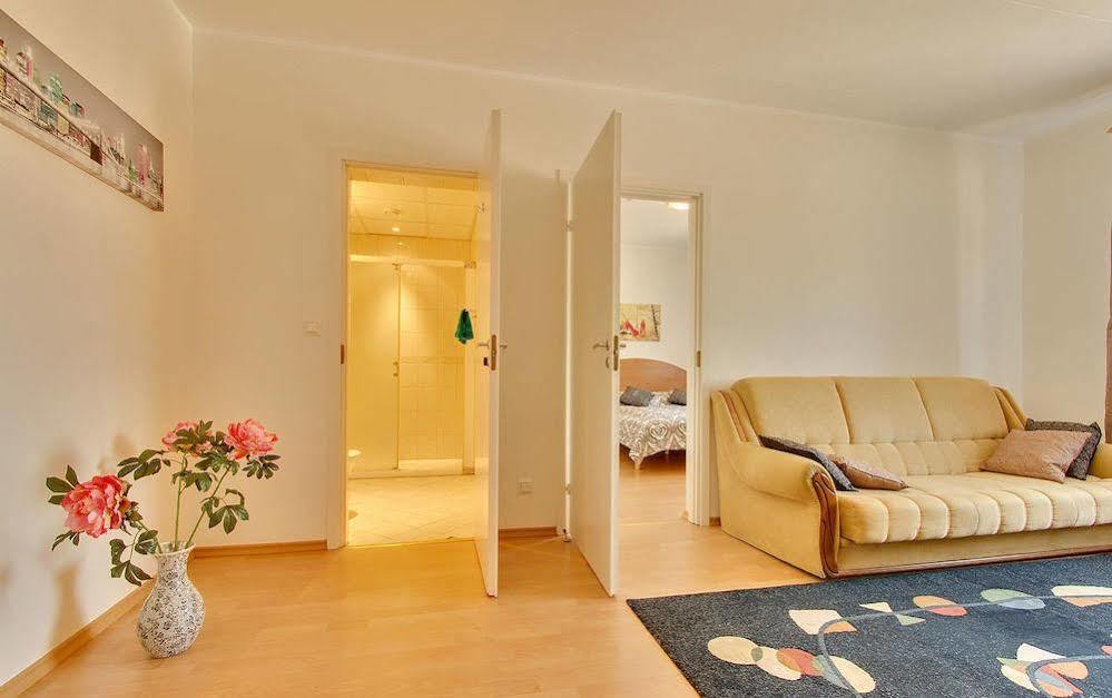 Luxury Suites - Tatari By Rikas Hotels タリン エクステリア 写真